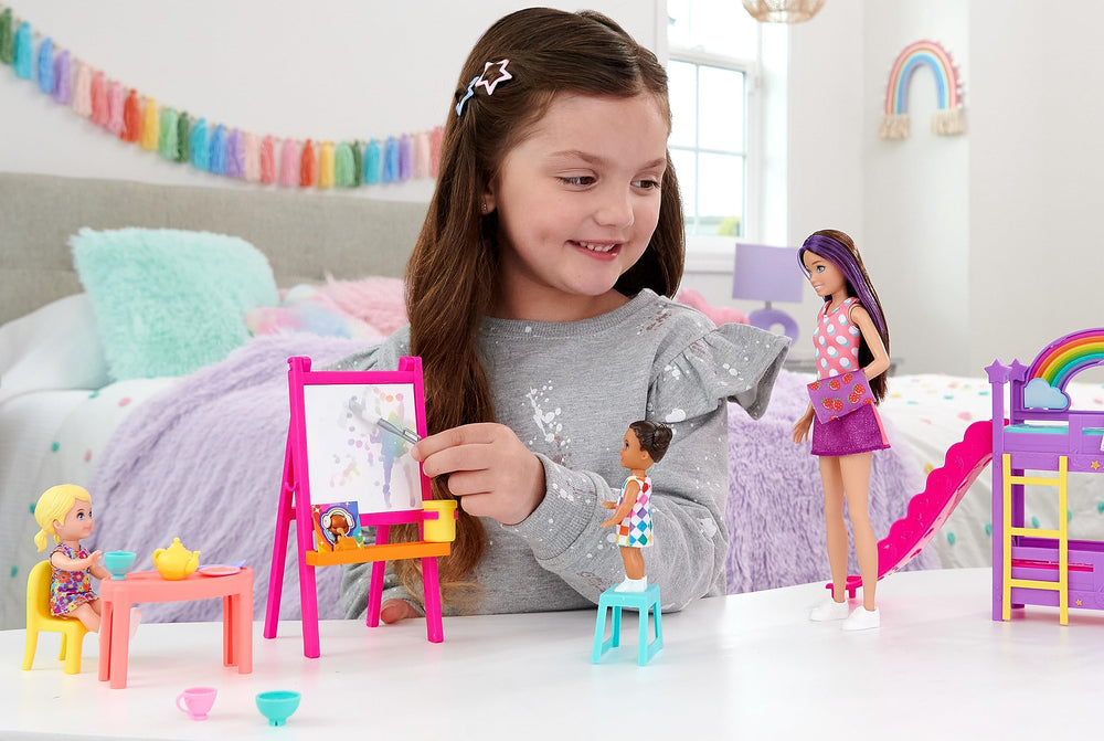 Barbie Skipper color-change art easel — shows icy and warm water effects.