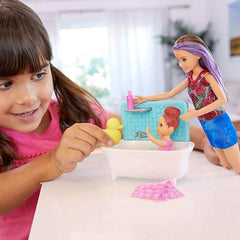 Barbie bath set includes a rubber ducky to spark bubbles.