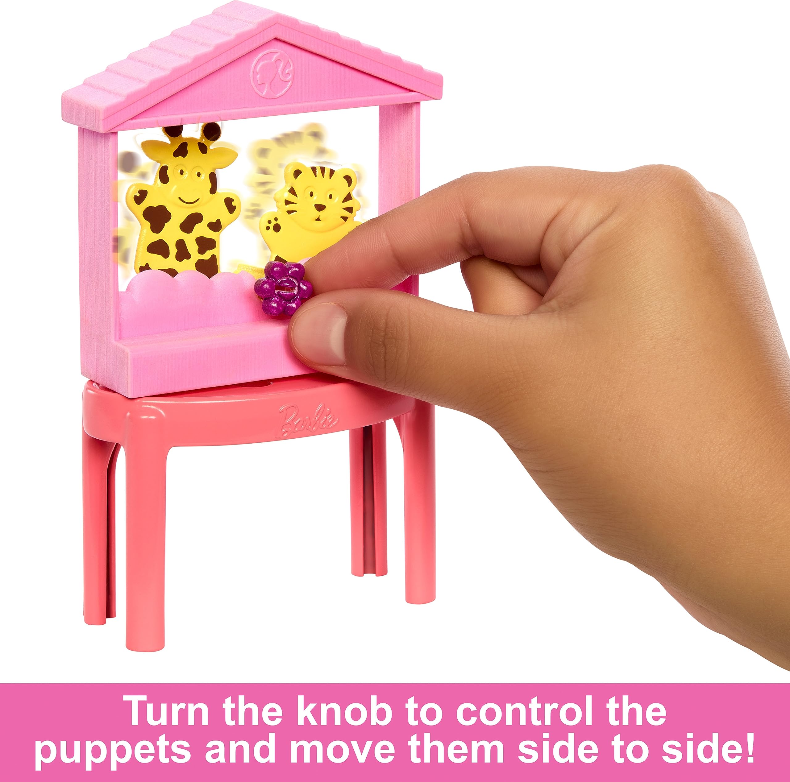 Barbie Skipper bunk beds with blankets — cozy naptime setting for stories.
