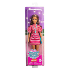 Barbie Teresa play scene promotes imaginative storytelling and pretend adventures