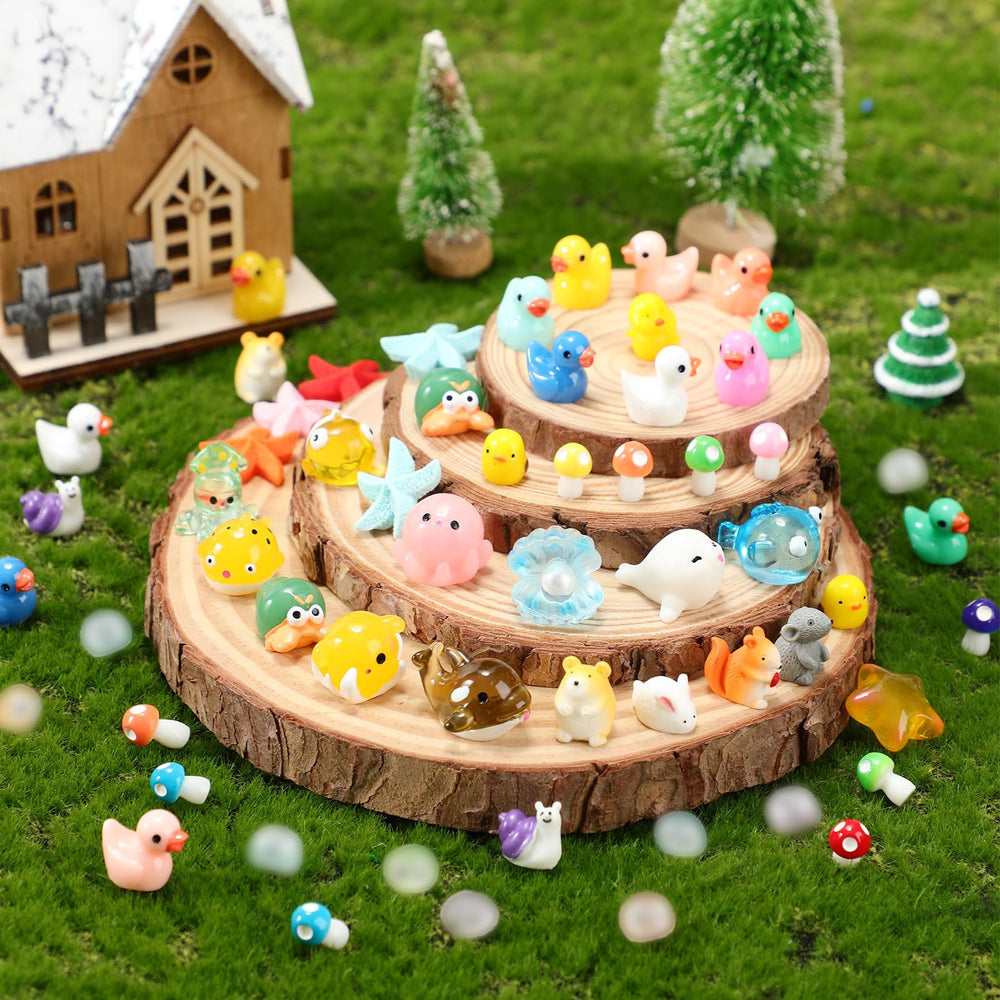 Barydat chick figure brings charm to windowsills, tabletops, and miniature landscapes.