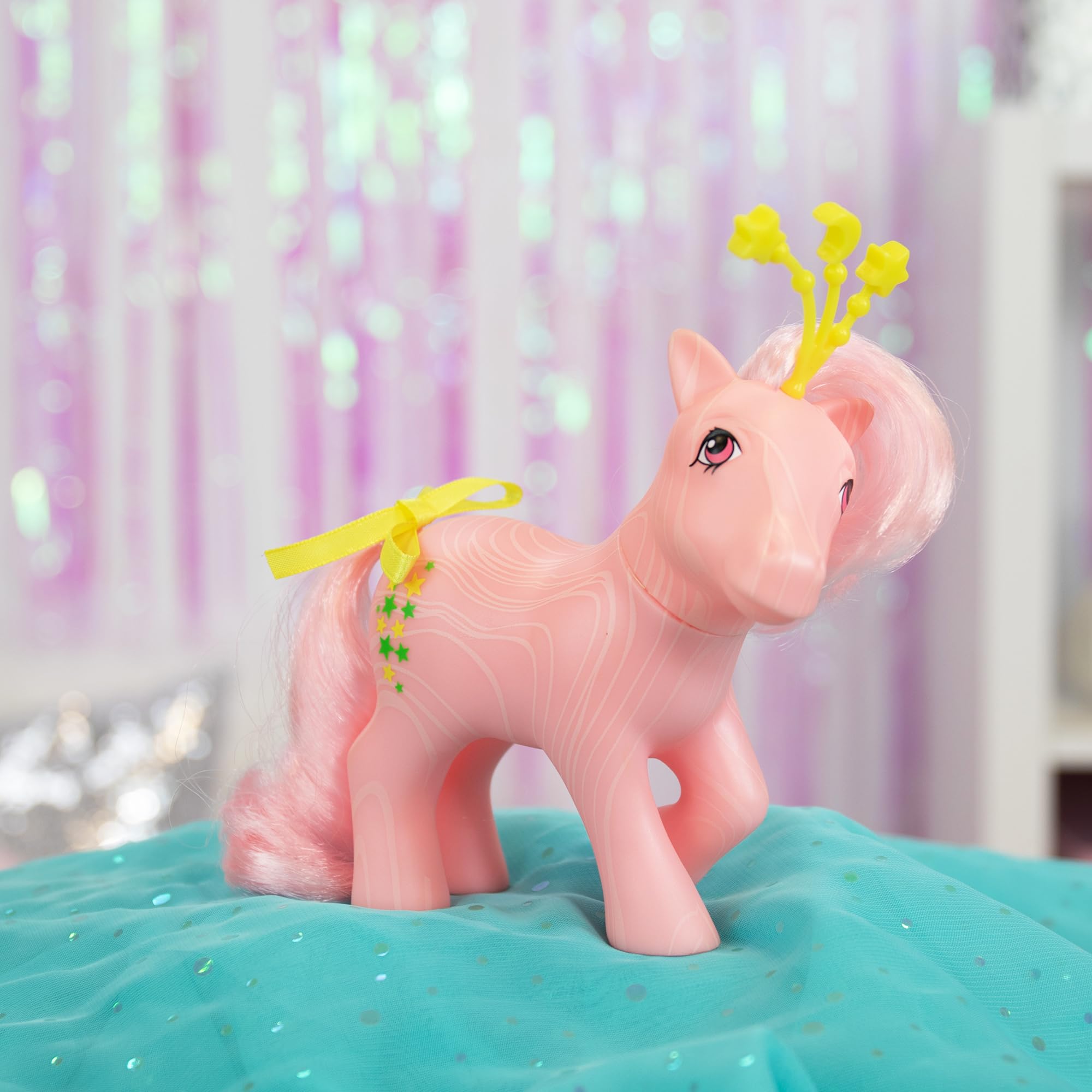 Milky Way features a unique gold and green stars cutie mark