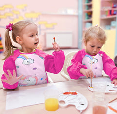 Bassion Kids Art Smock easy to clean and quick-drying after painting.