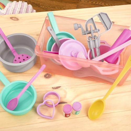 Battat Dinner for Eight cookie cutters shape pretend treats