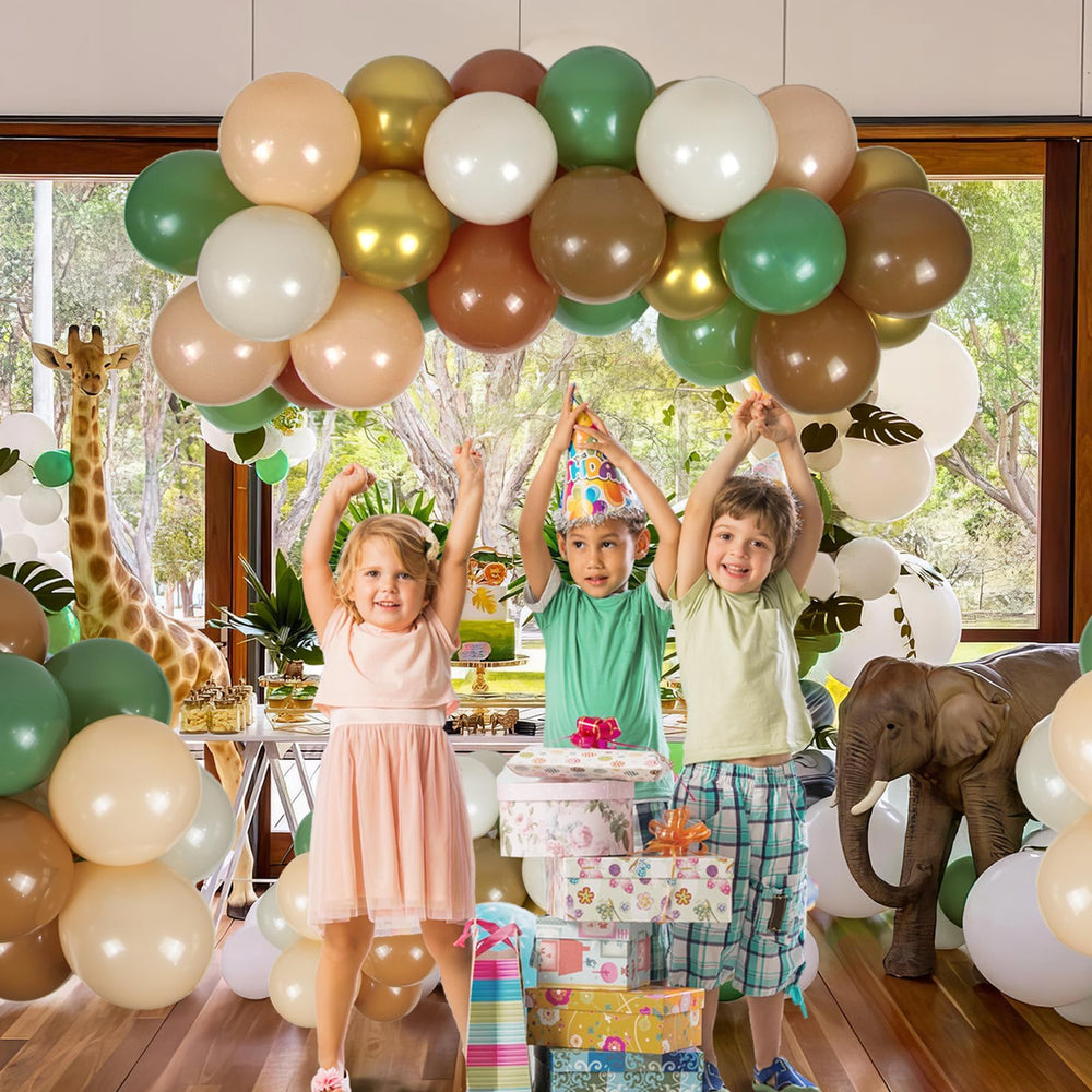 BAUANOOOY sand white balloons create soft, airy garland accents