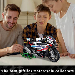 BBEUU 1000RR display base supports museum-style presentation.