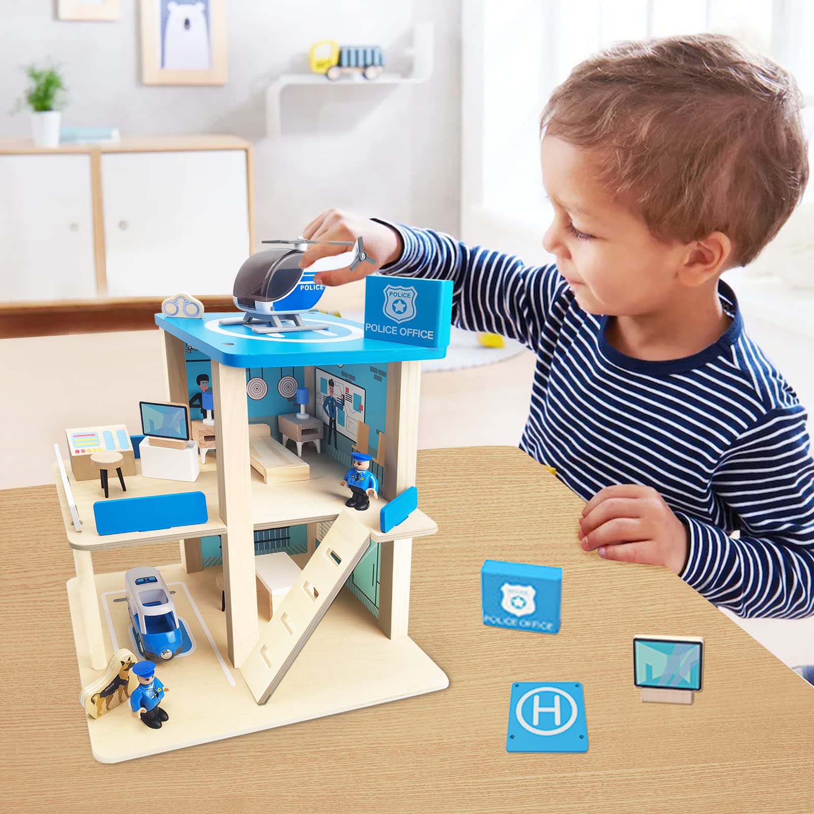 BBtinker dollhouse interior play area invites creative staging of scenes.