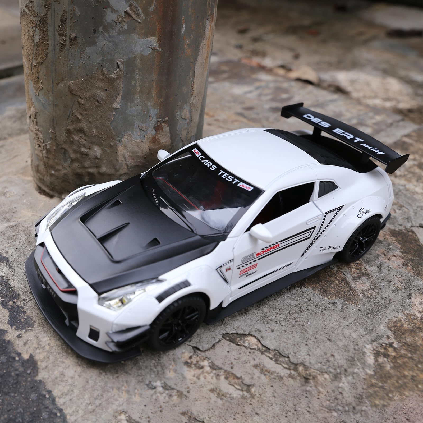 BDTCTK GTR model hood and trunk open for realistic engineering detail