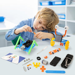 BeAndge kids-building-robots-activity promotes collaborative STEM exploration