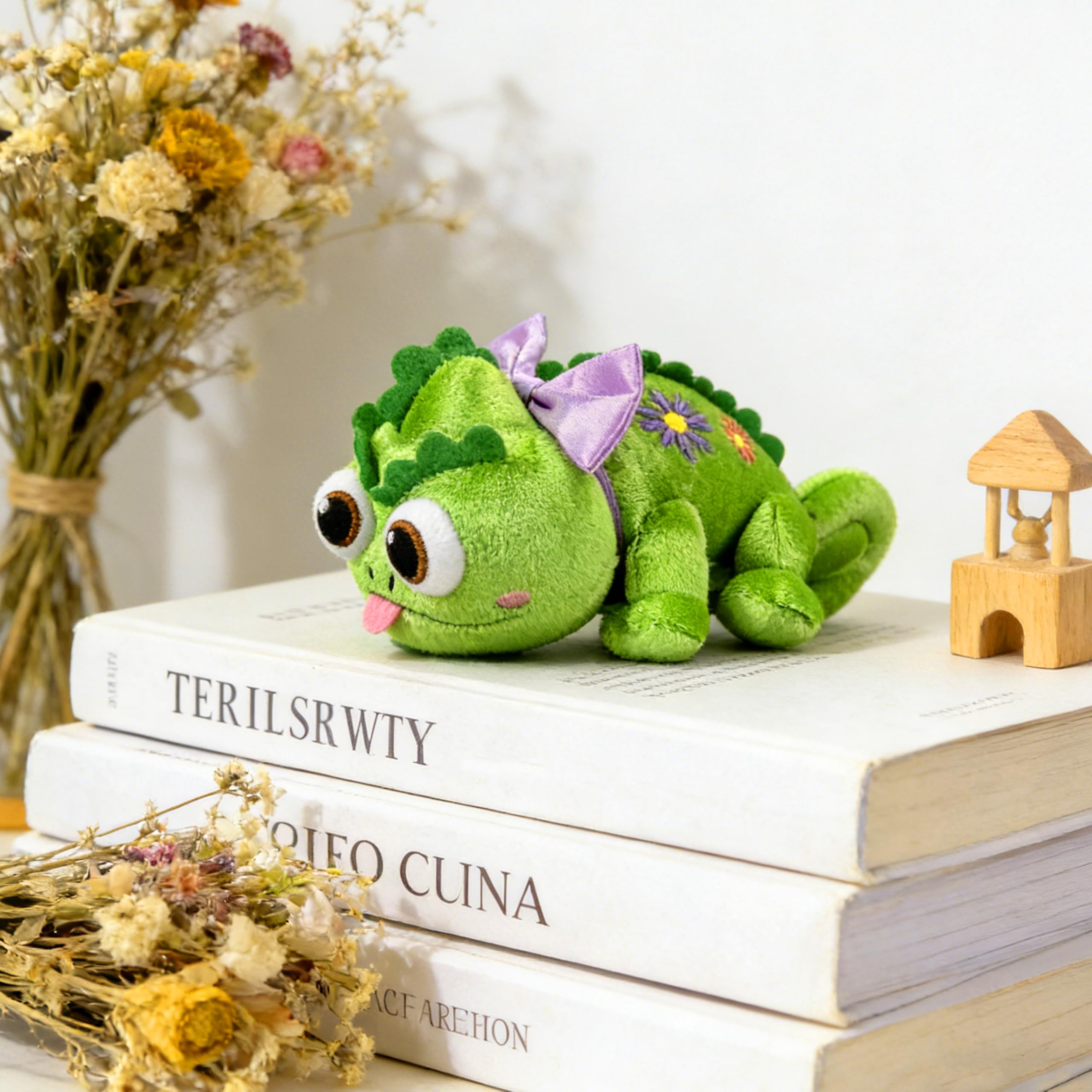 Beeadore chameleon gift-friendly design makes a thoughtful present.