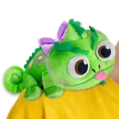Beeadore chameleon shoulder plush package display for gifting and home decor.