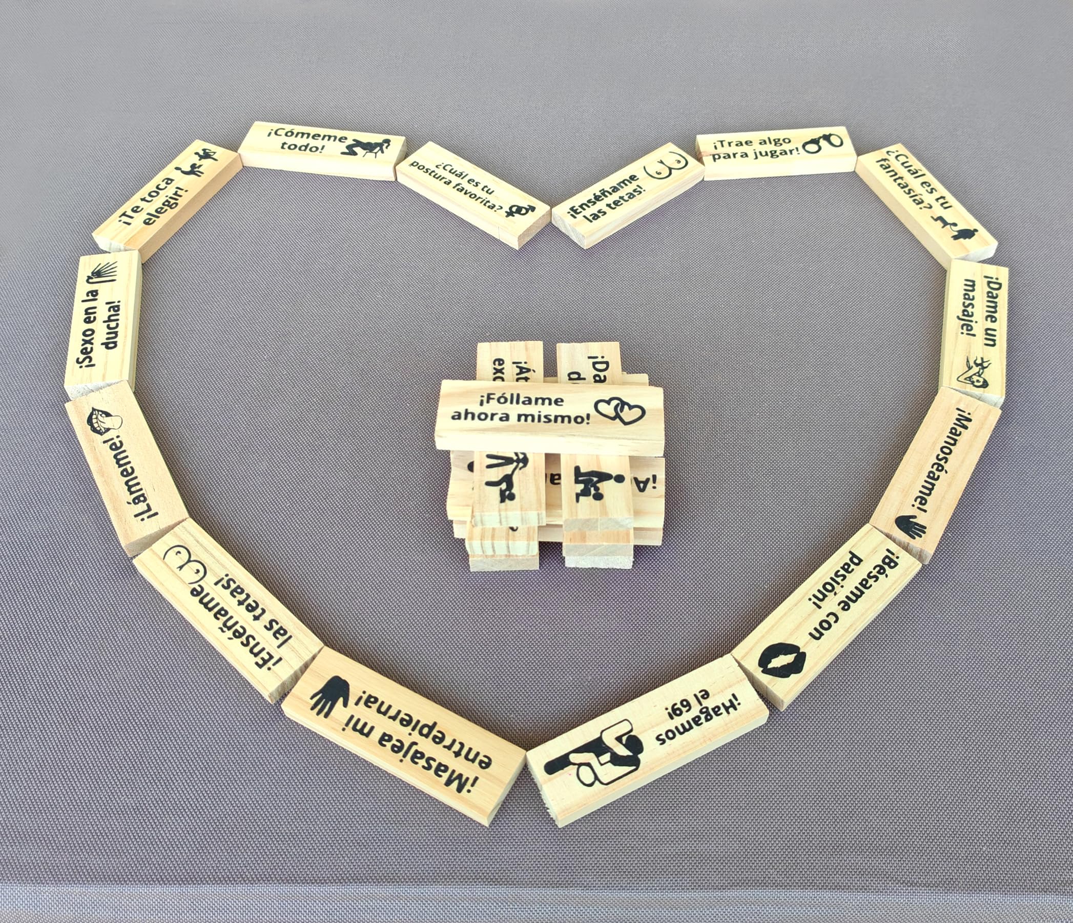 Beecotox Valentines gift blocks, 48-piece set ready for celebration.