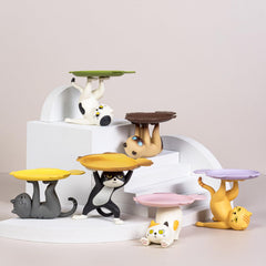 BEEMAI Cat Stands Series 1 decorative piece for home or office spaces.