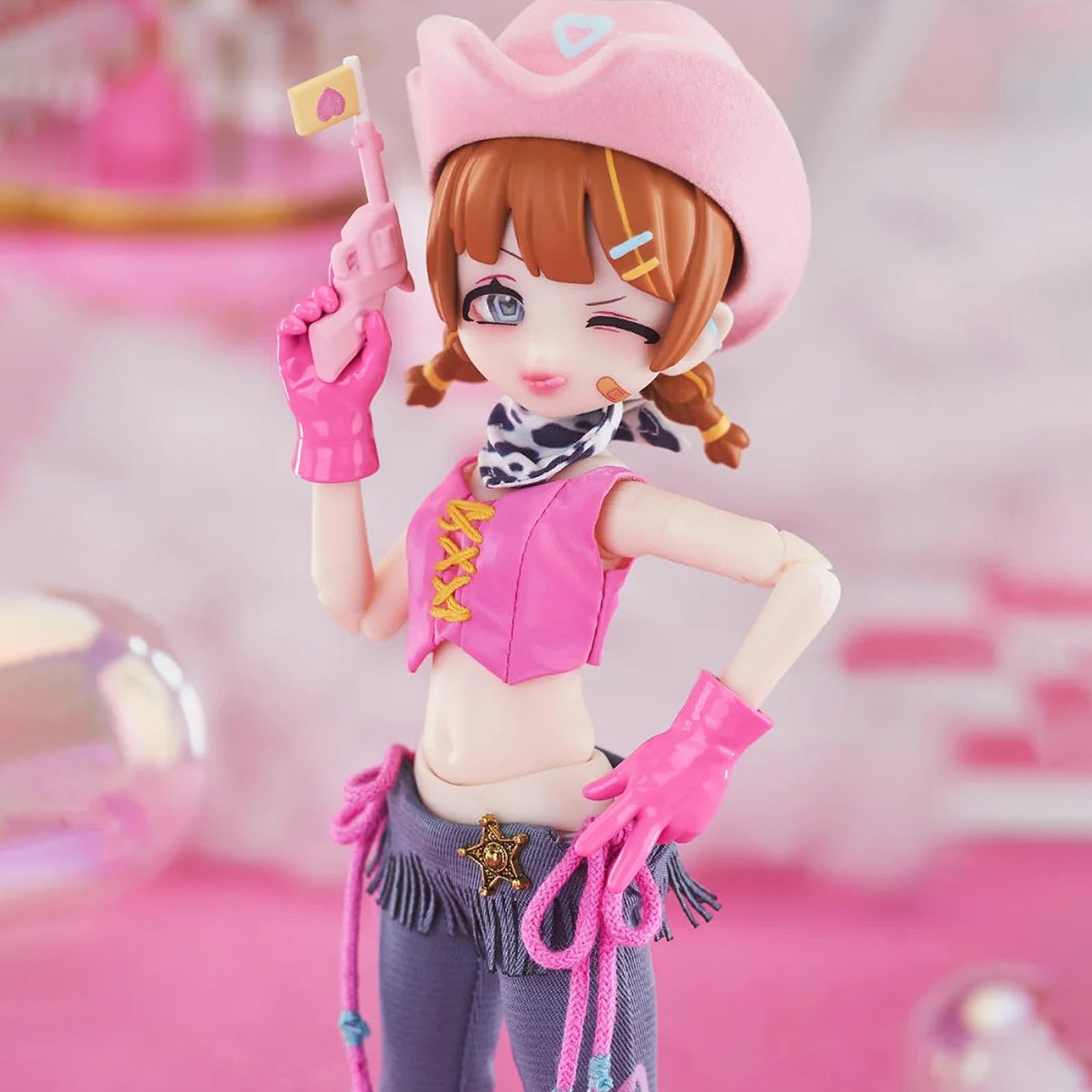 BEEMAI Eve-Lynna Dream Paradise joints allow poseable display options.