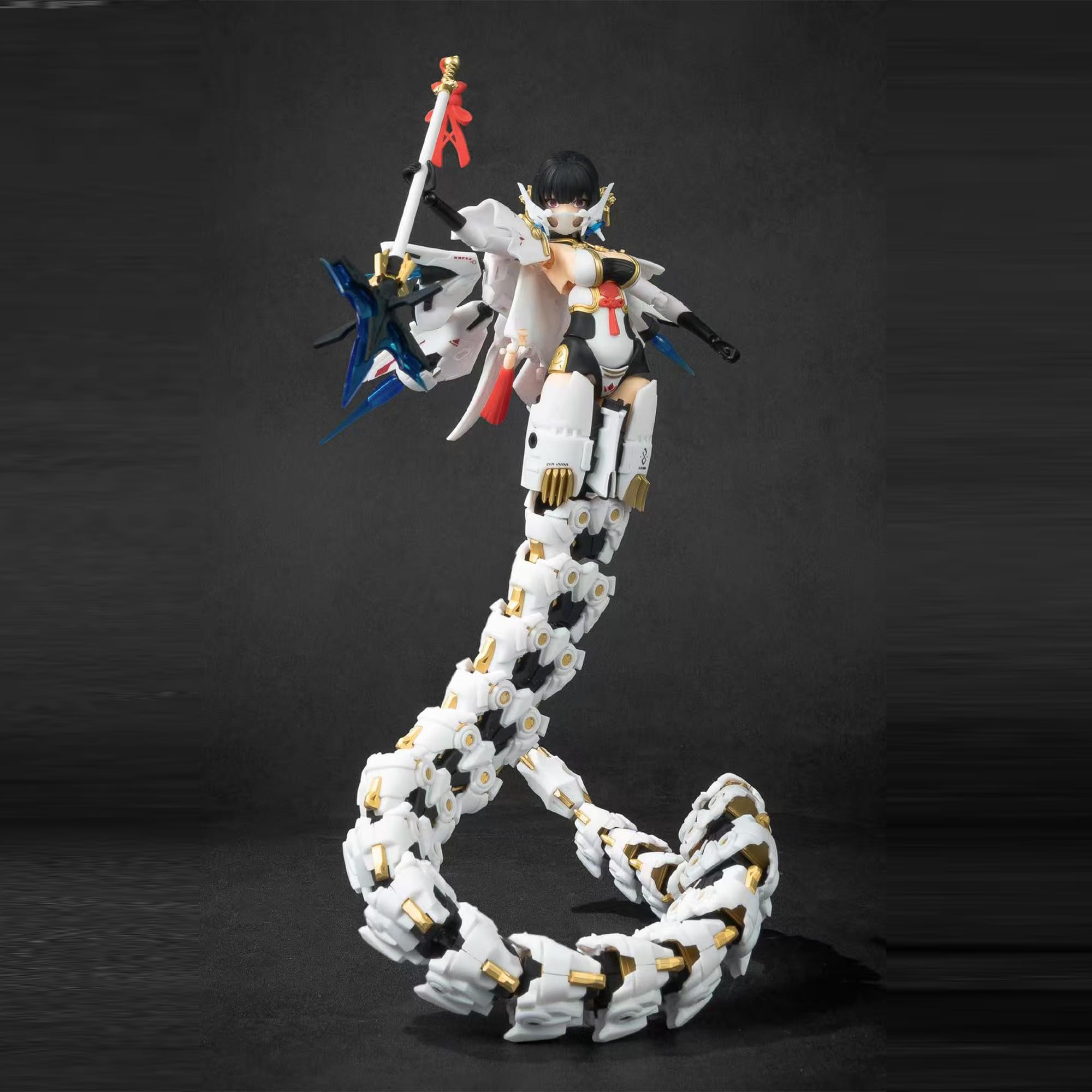 BEERISE CANG Toys display base enhances shelf presentation