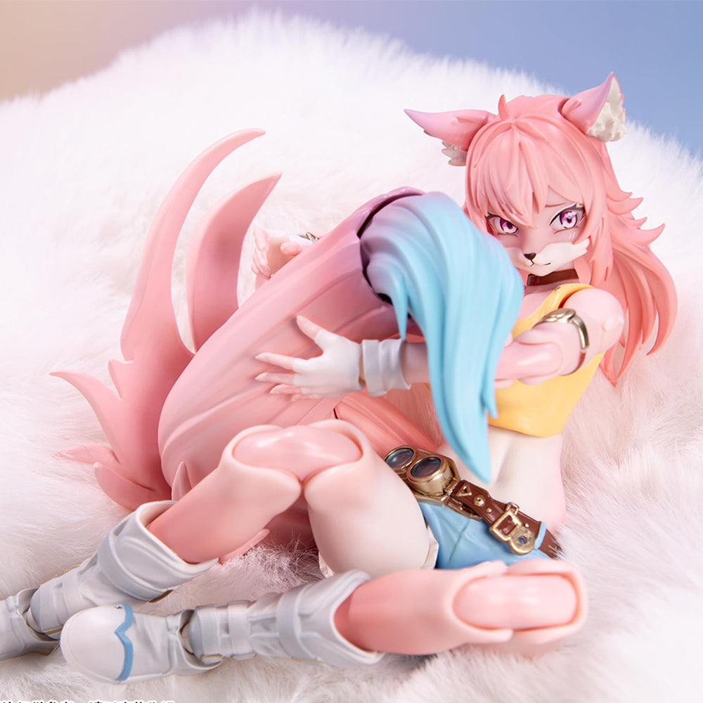 BEERISE LADOTOYS Mender Liya Alopex pink poseable figure in action-ready pose.