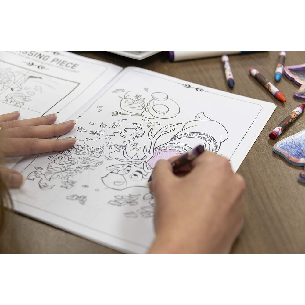 Bendon Olaf coloring layout with 32-page promotes easy, engaging coloring sessions.