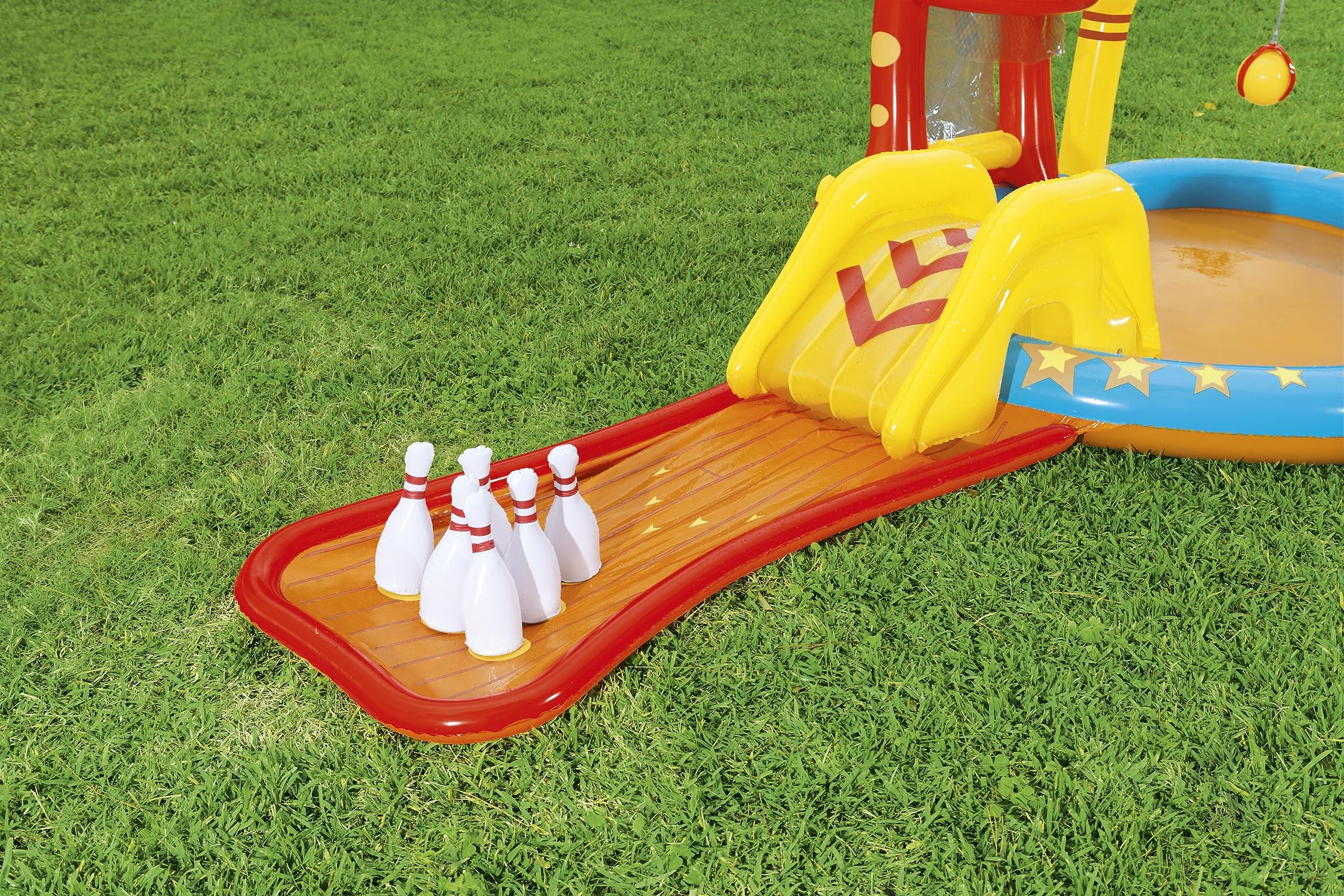 Bestway Lil Champ Play Center kiddie pool with water sprayer keeps kids cool