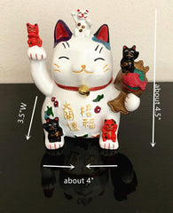 Betterdecor Maneki Neko coin bank detail highlights removable stopper access.