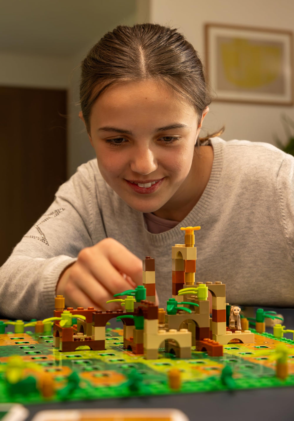 Bezzerwizzer Monkey Palace monkey-cards add strategic twists and replayability.
