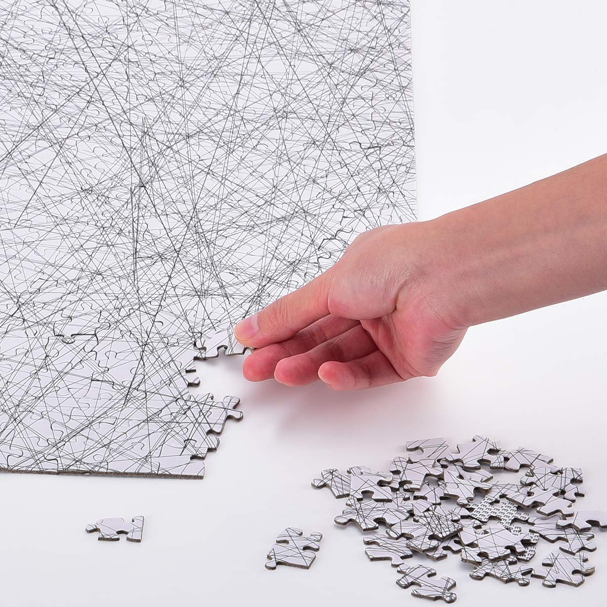 Sturdy chipboard pieces from Bgraamiens The Lines endure repeated handling.