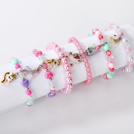 BGSHEMNI unicorn bead close-up shows playful charms and durable stretch for easy wear.