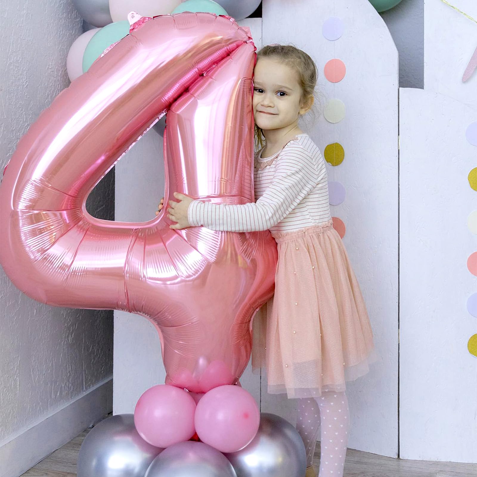 Biapian anniversary number 1 balloon for a soft pastel celebration.