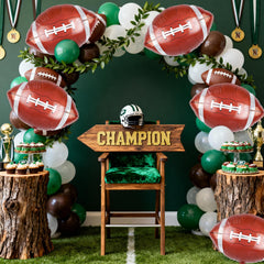 Biapian football balloons highlight the dessert or gift table attractively