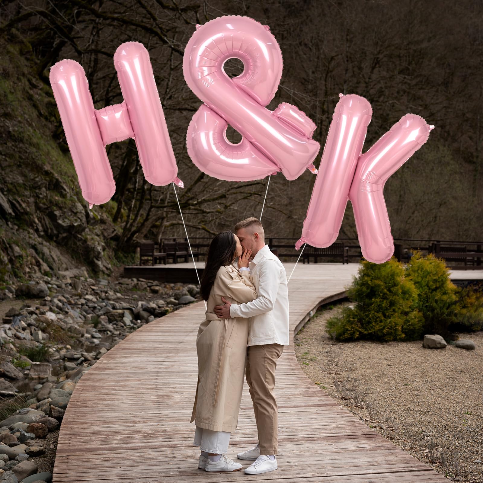 Biapian name-abbreviation balloon in pink suits birthdays and baby showers.