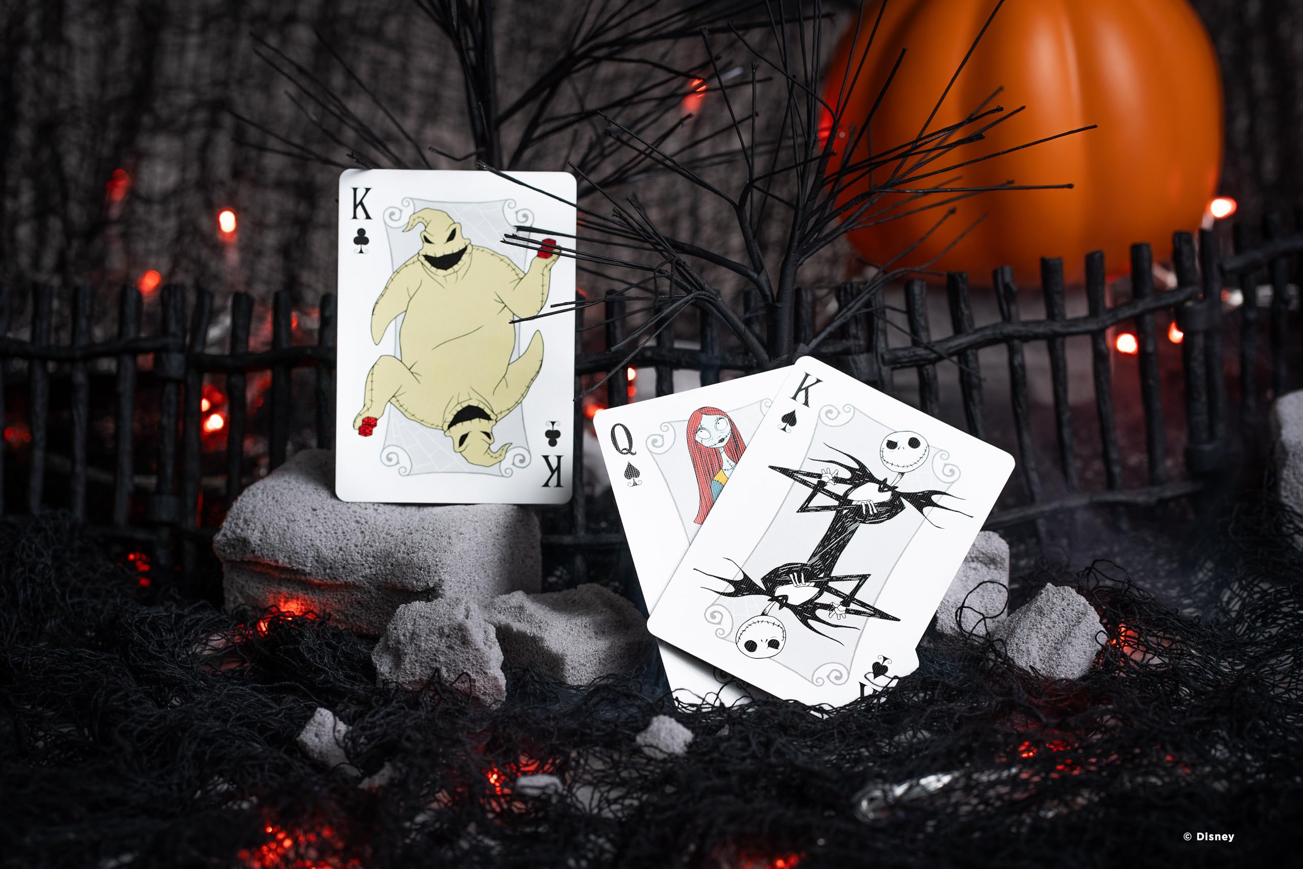 Bicycle Burton-style characters card back for distinctive visual appeal.