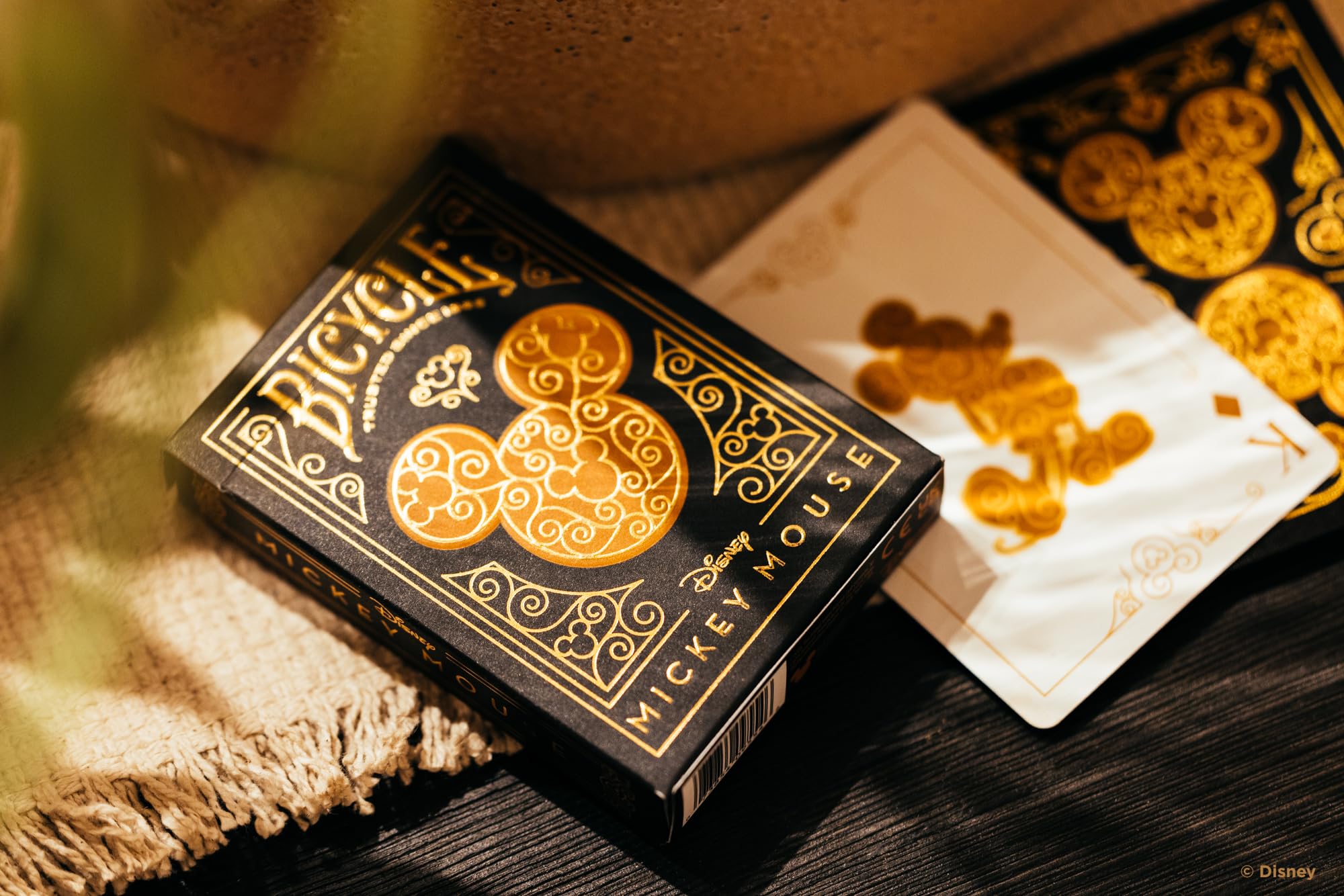 Non-toxic inks used on the Bicycle Mickey deck for safe play.