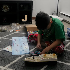 BIDIUTOY Titanic model kit packaging is gift-ready for enthusiasts