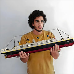 BIDIUTOY Titanic model kit removable hull enables interactive discovery