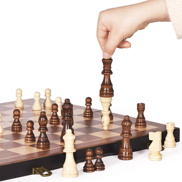 BIVOMON extra queens included for versatile starting setups.