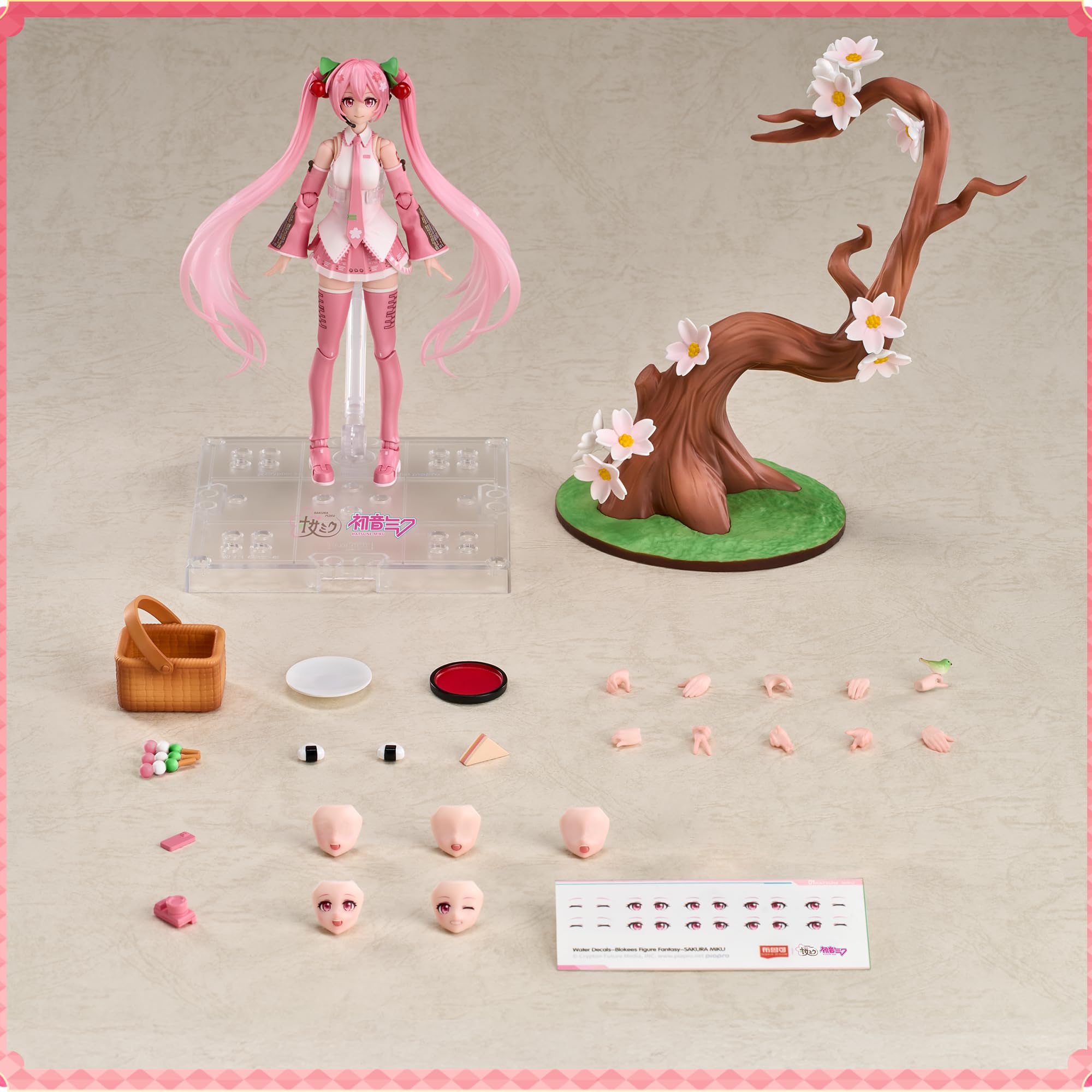 BLOKEES Sakura Miku accessories like sakura tree and picnic items enhance display scenes.