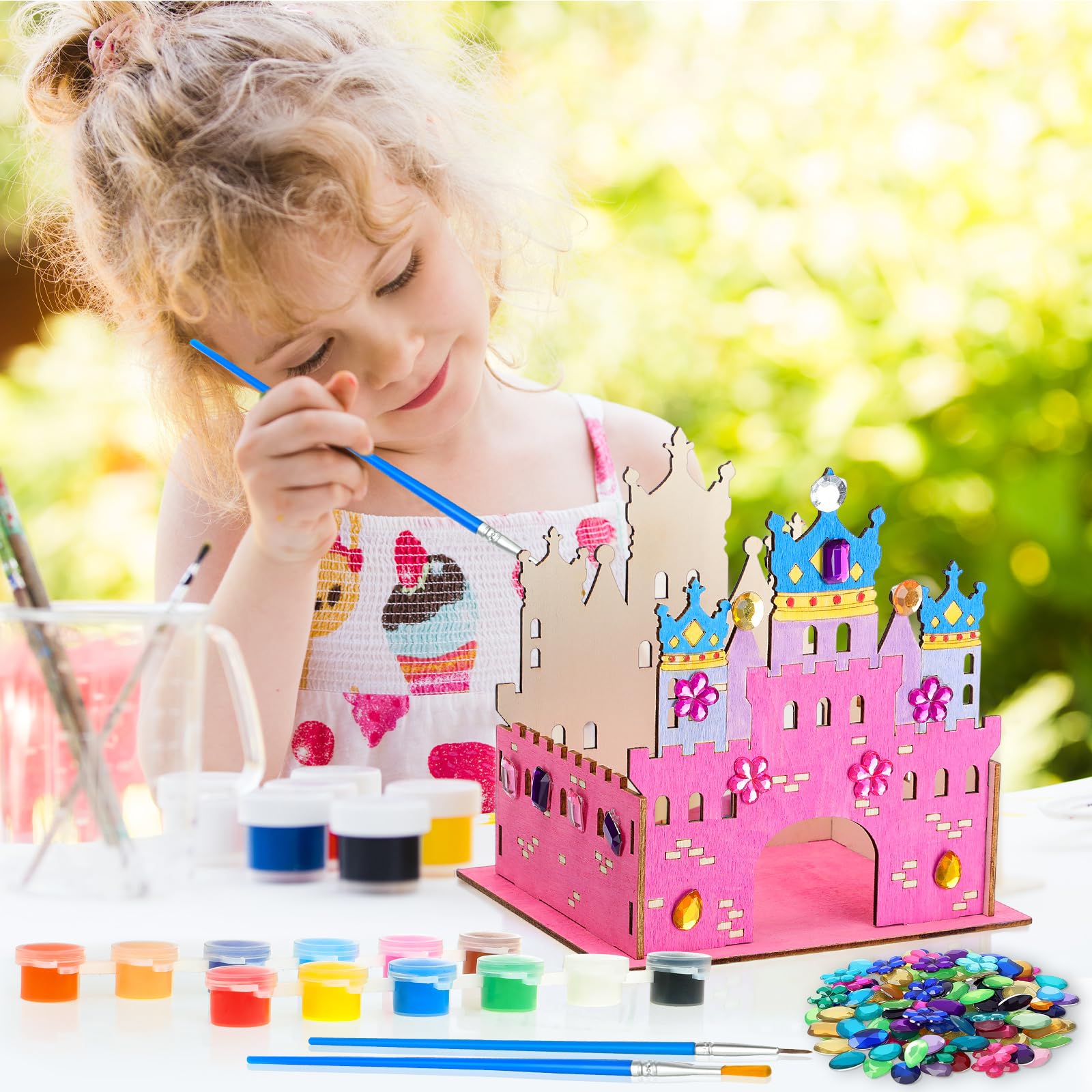 Blueweenly party crafts activity set ideal for birthdays and classrooms.