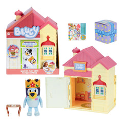 Portable, durable design makes this playset ideal for on-the-go.