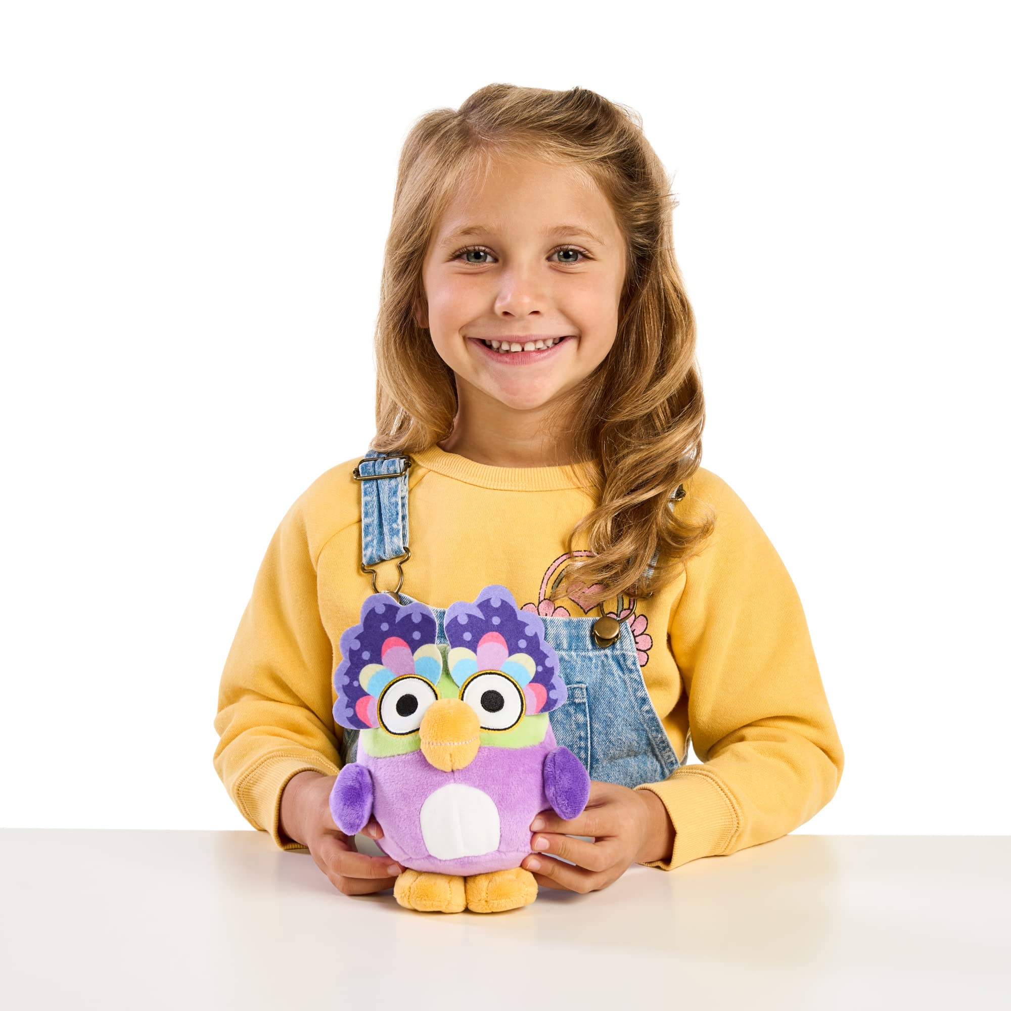 Bluey S8 Plush Chattermax fabric texture close-up emphasizing soft pile and comfort.