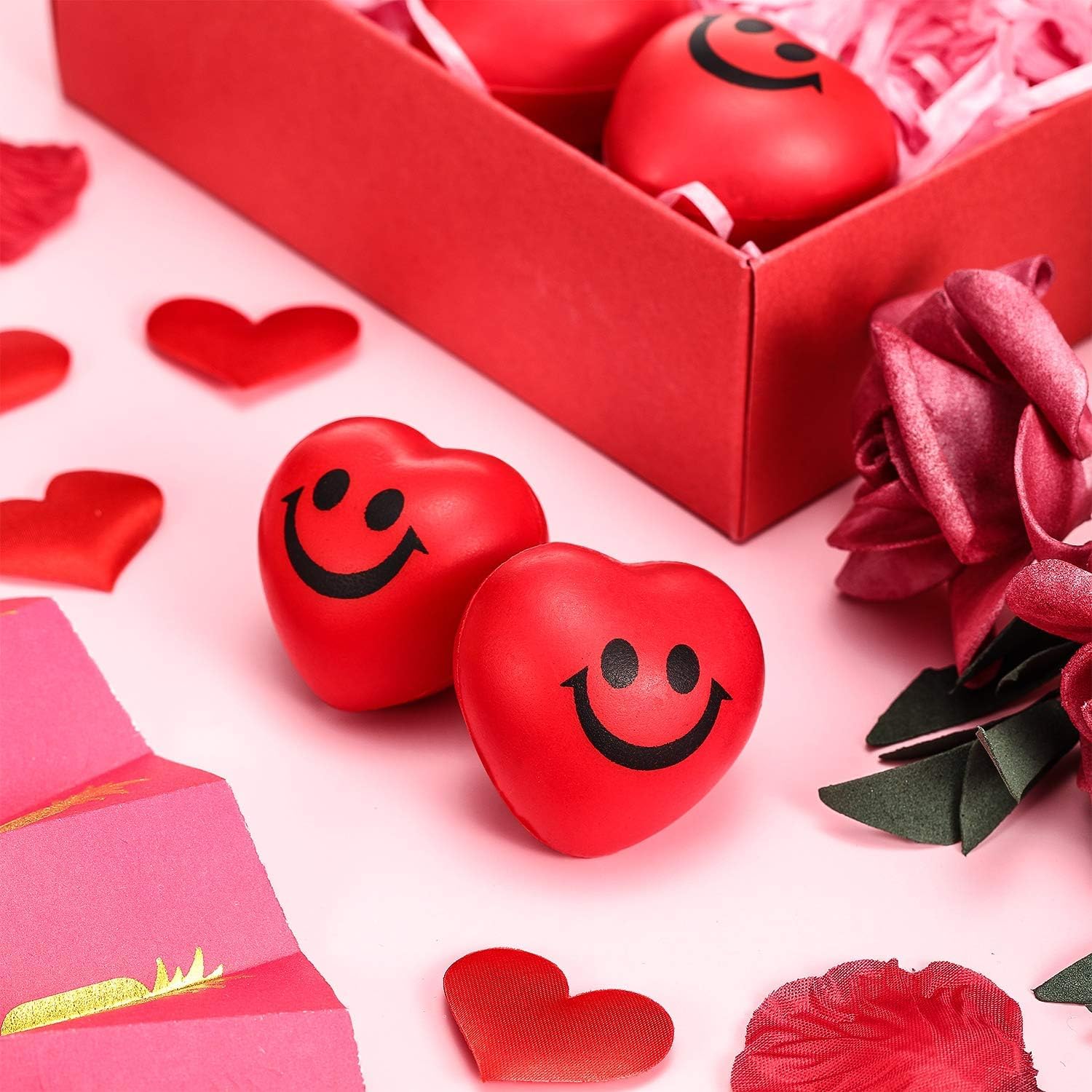 Blulu smile-face stress ball provides tactile fun for study breaks.