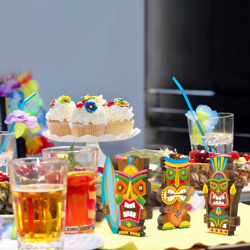 Blulu summer wooden sign creates tabletop focal points for celebrations.
