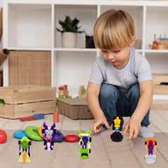 Mini 10x8 cm Bmmff cards fit kids' hands.