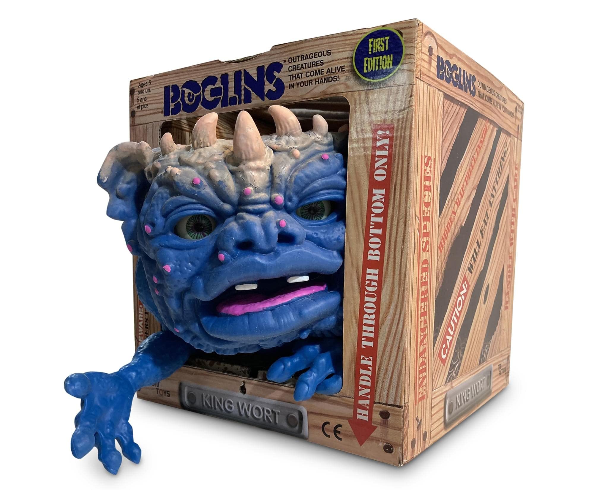 BOGLINS King Wort movable arms enable expressive puppet scenes.