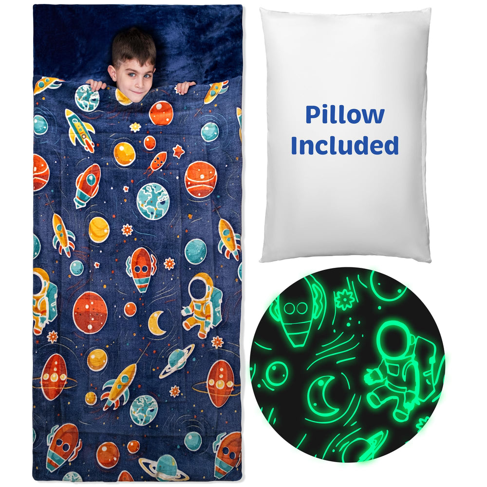 Bollepo space sleeping bag with removable pillow for cozy night-time comfort.