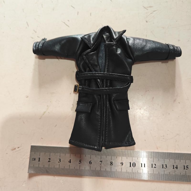 Wired hem detail enables flexible posing on BOSWON 1/12 coat.