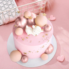 BOUBONI light brown ball toppers bring warm rustic charm to cakes