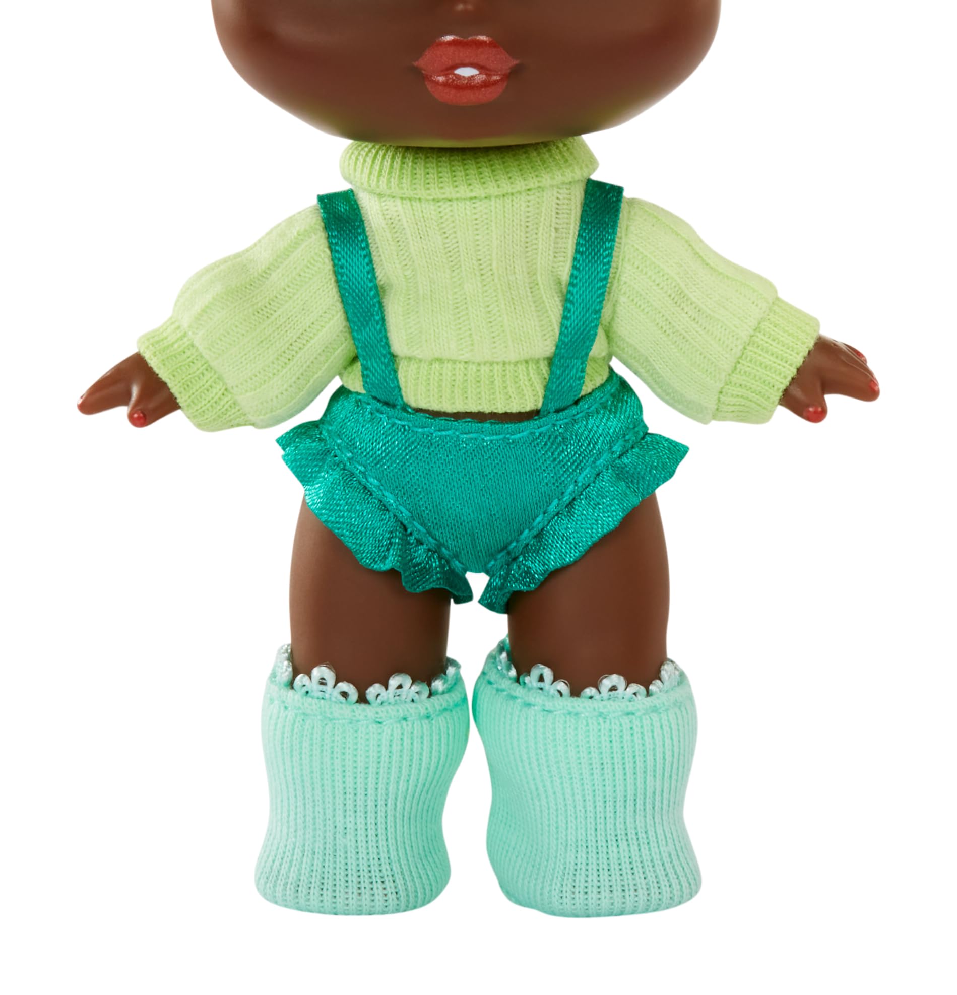 Bratz Babyz Felicia set includes doll, outfit, necklace and phone accessory.
