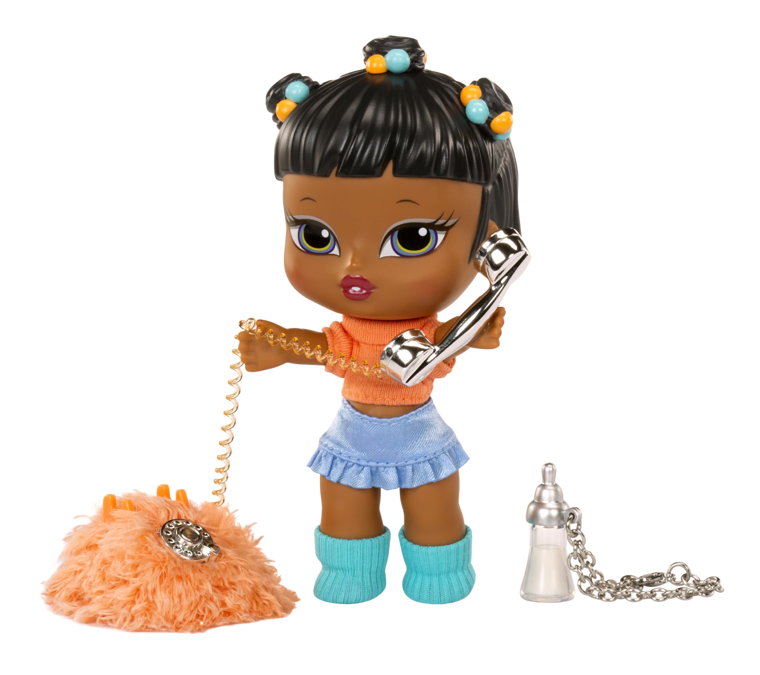 Bratz Babyz Runwayz Sasha fuzzy telephone accessory complements her look.