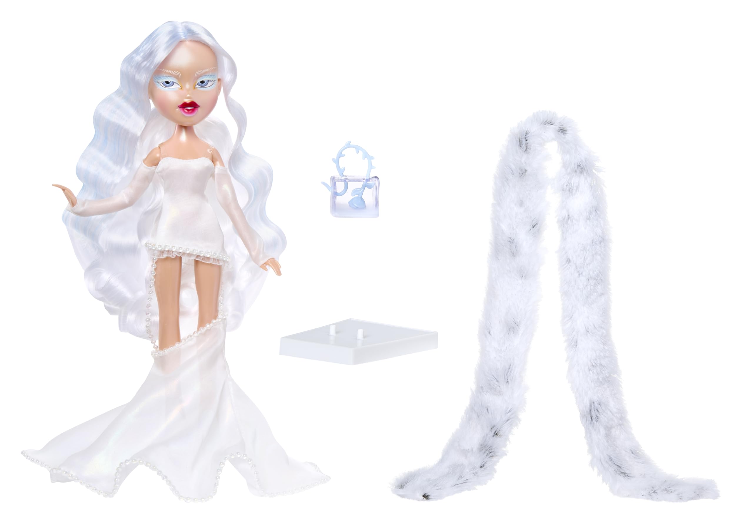 Bratz Frosty Nightz Cloe bead embellishments add sparkling winter flair.