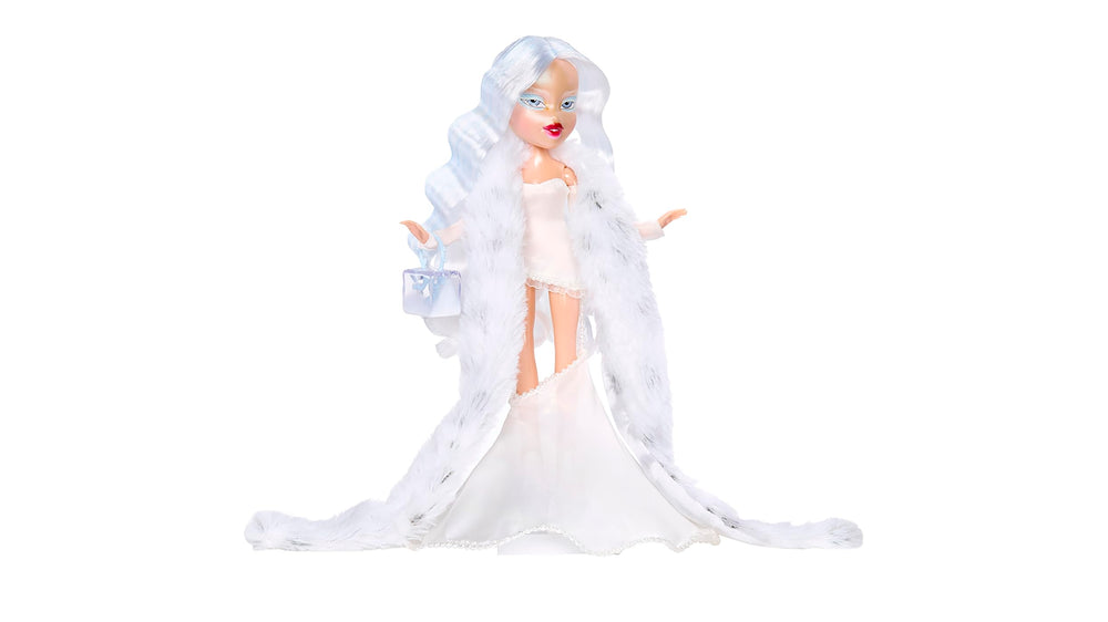 Bratz Frosty Nightz Cloe faux-fur scarf adds cozy, chic warmth.