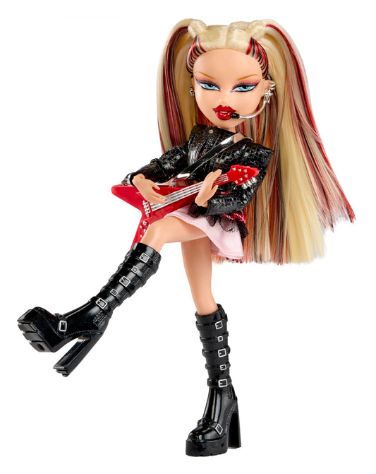 Bratz Pop Starz Cloe in black leather jacket sparks creative styling